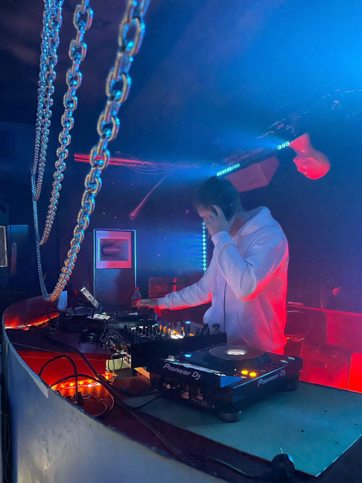 DJ Fabi EventTechnik, Würzburger Straße 40 in Prosselsheim