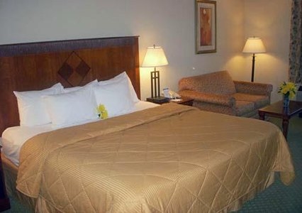Clarion Inn University
