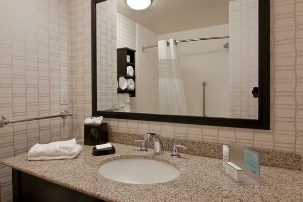 Images Hampton Inn & Suites Bellevue Downtown-Seattle