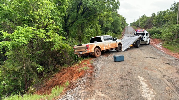 Images Eagle Towing & Recovery