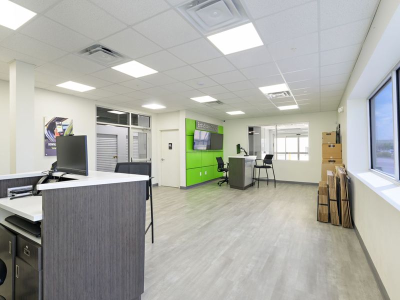 Images Extra Space Storage