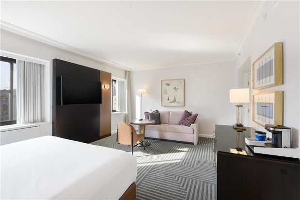 Images Capital Hilton