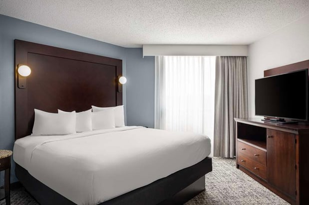 Images Embassy Suites by Hilton Birmingham