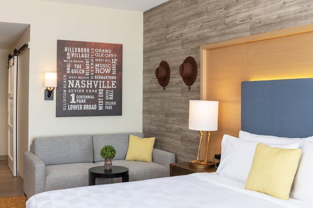 Images Holiday Inn & Suites Nashville Downtown - Broadway by IHG