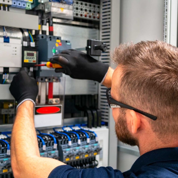 Images Daryl Hoskins Electrical