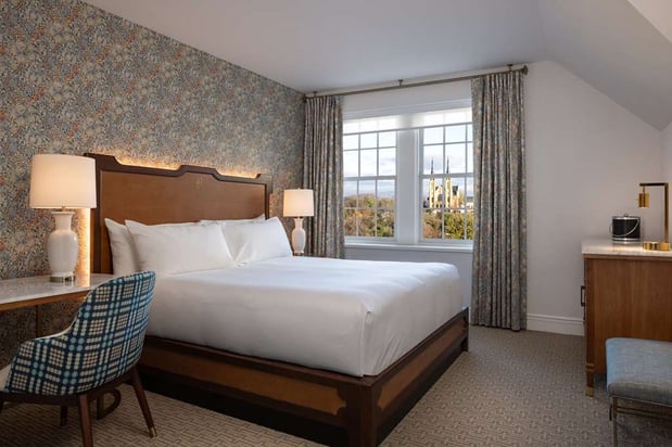 Images The Hotel Roanoke & Conference Center, Curio Collection by Hilton