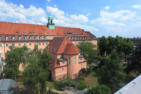 Außenansicht von St. Joseph Krankenhaus