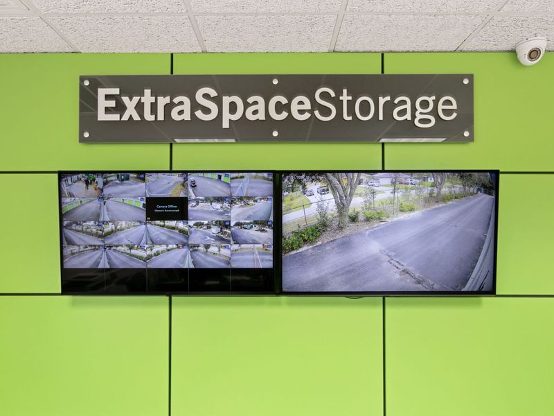 Extra Space Storage Image