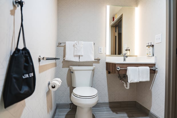 Images Holiday Inn Express Frazer-Malvern by IHG