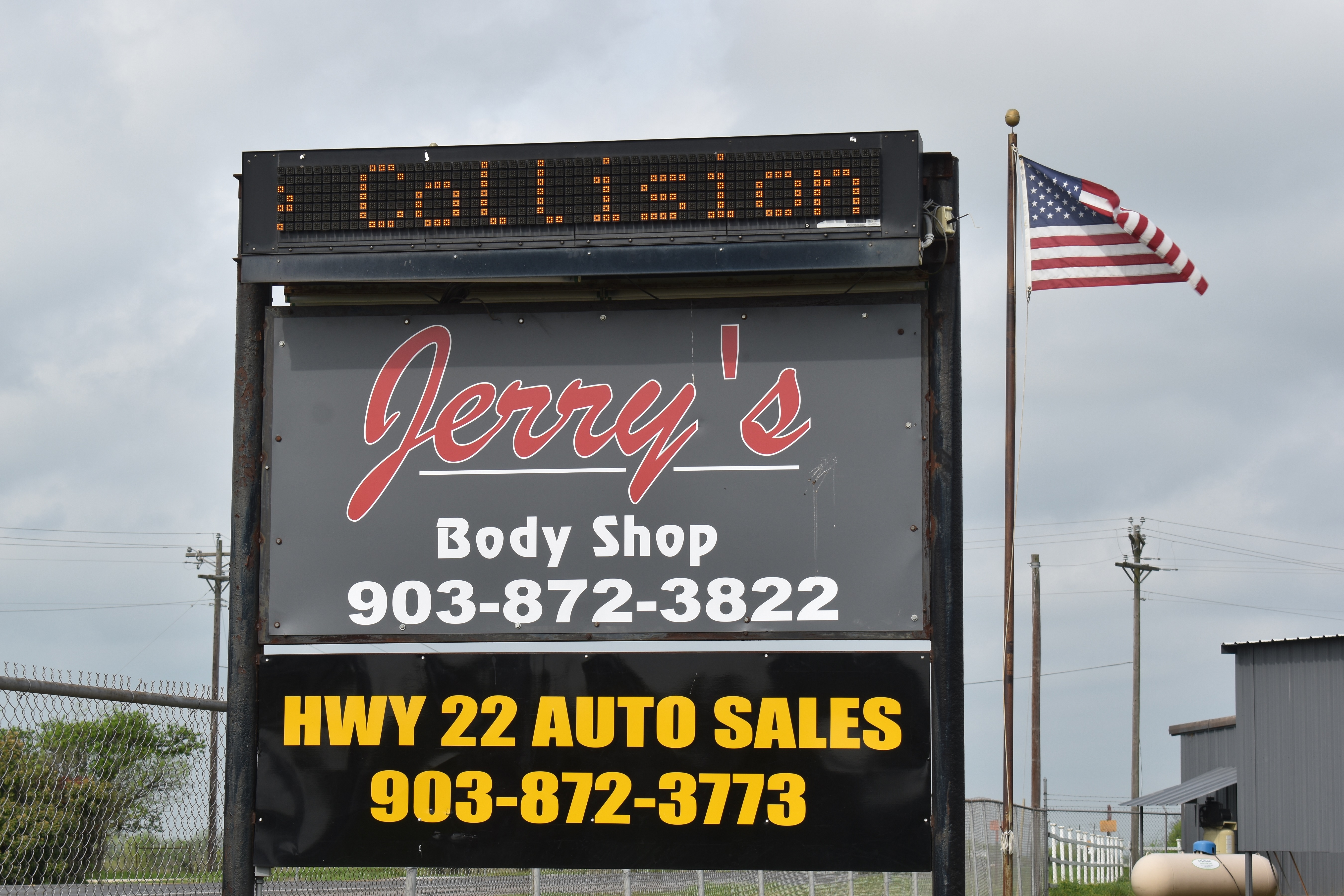 Jerry's Paint & Body Shop Photo