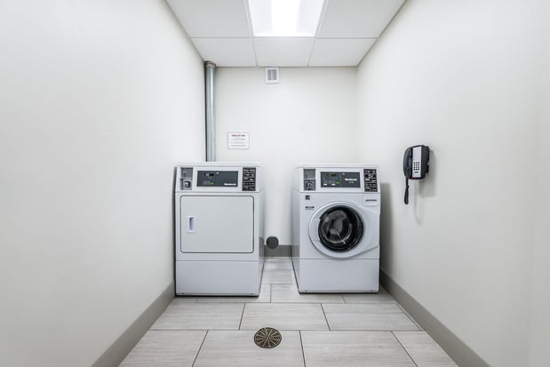 Images Holiday Inn Express Flint-Campus Area by IHG
