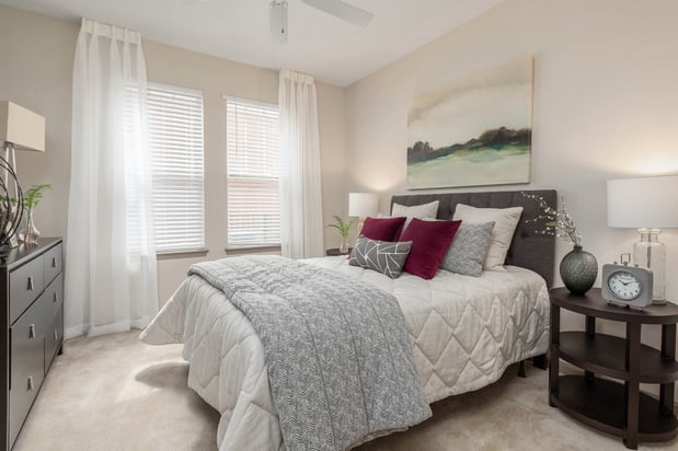 Images The District | Luxury Apartment Homes