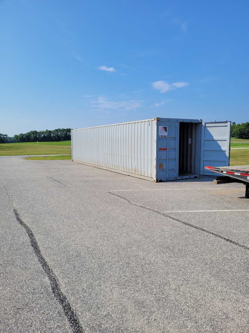 40 ft storage container delivered to Leeds, ME
40 ft storage container rental delivered to Leeds, Ma 