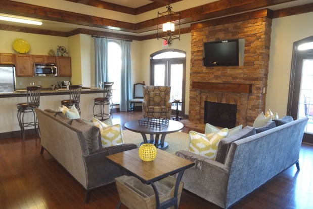 Images Tuscan Heights Apartments