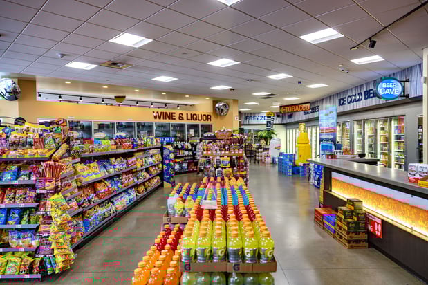 Images Tulalip Market
