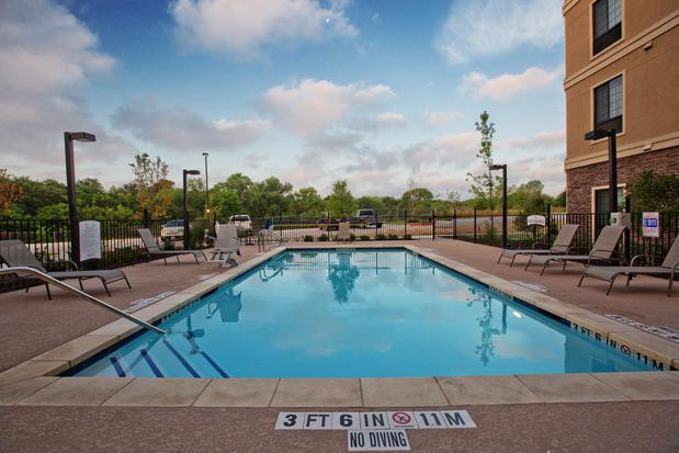 Images Staybridge Suites Austin South Interstate Hwy 35 by IHG