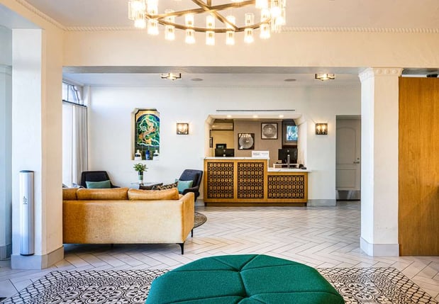 Images Hotel Virginia Santa Barbara, Tapestry Collection by Hilton