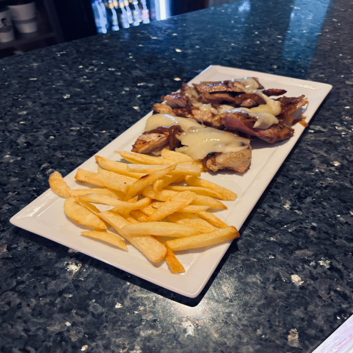 Images Tu Lugar Brasas y Tapas