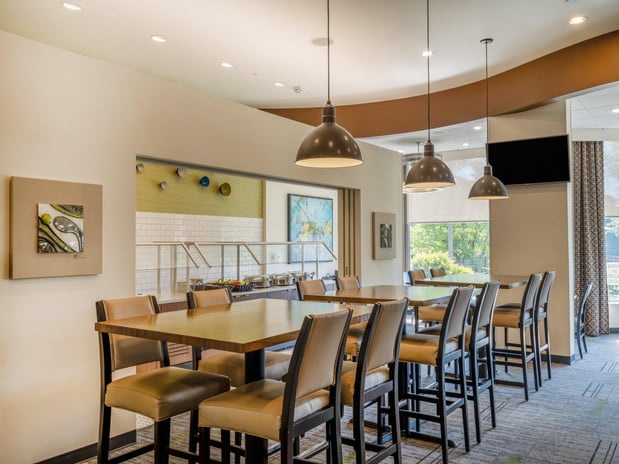 Images Holiday Inn Greensboro Coliseum by IHG