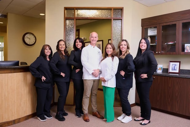Images Osprey Dental, L.L.C.