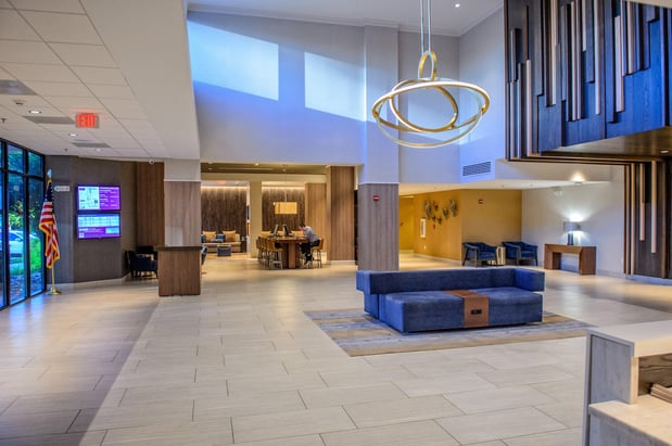 Images Crowne Plaza Dulles Airport by IHG