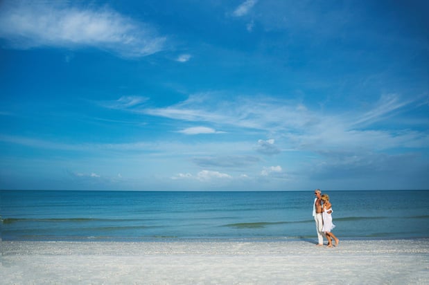 Images Holiday Inn Express & Suites Naples Downtown - 5th Avenue by IHG