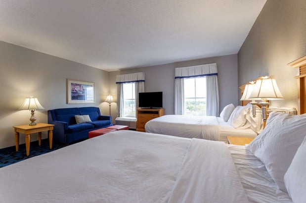 Images Hampton Inn & Suites Jacksonville Deerwood Park