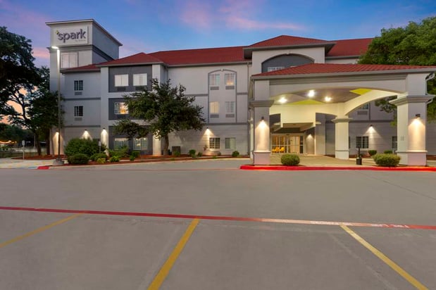 Images Spark by Hilton San Antonio Dominion