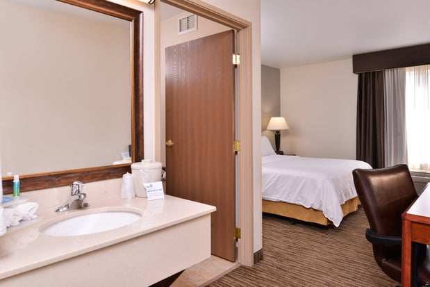 Images Holiday Inn Express & Suites Sioux Falls at Empire Mall by IHG