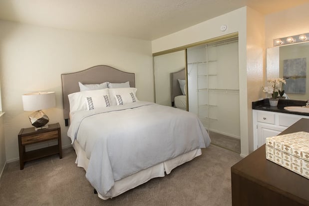 Images Zinfandel Village Apartments