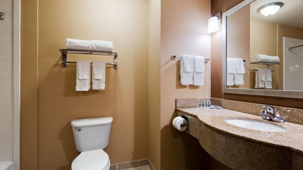Images Best Western Granbury Inn & Suites