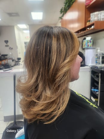 Images Lucy's Salon