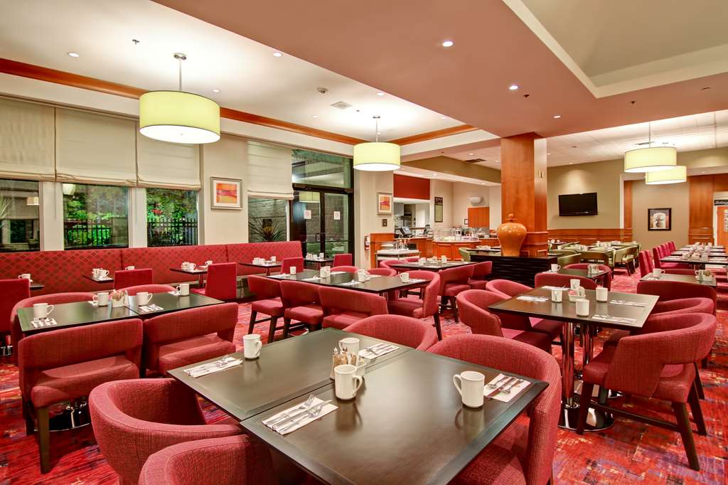 Hilton Garden Inn Toronto/Markham in Thornhill: Restaurant