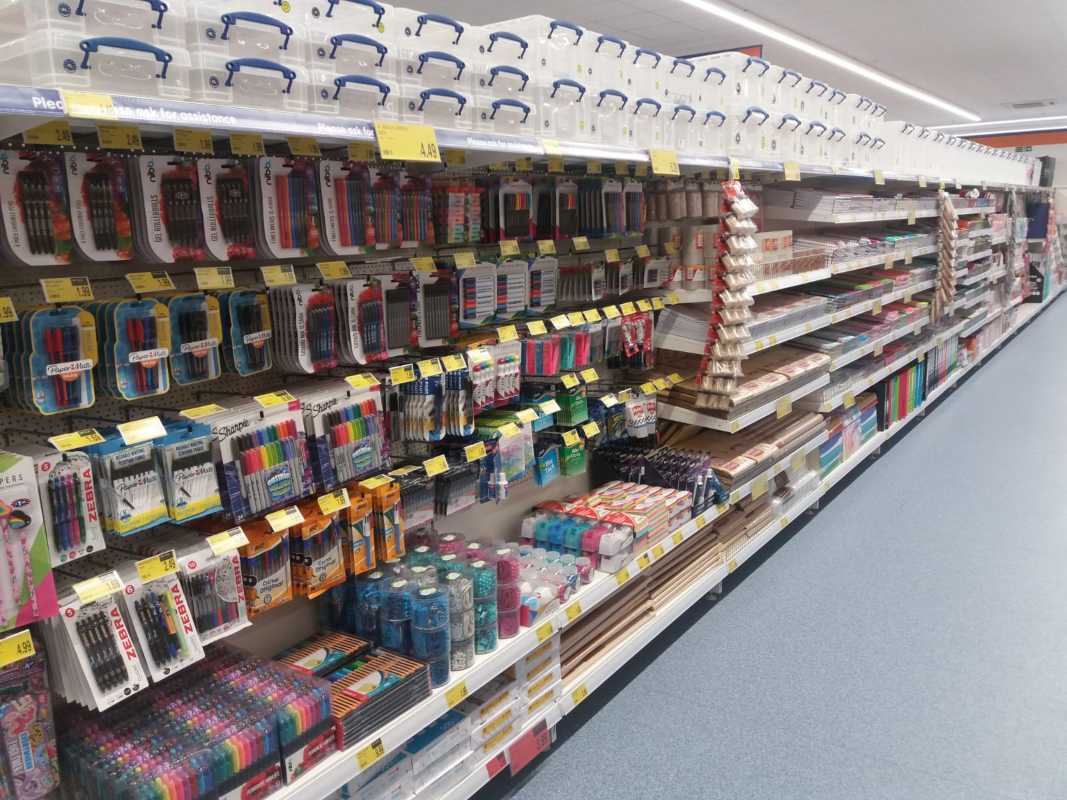 B&M's brand new store in Lichfield stocks an exciting and colourful range of stationery essentials, perfect for school, home or office use!