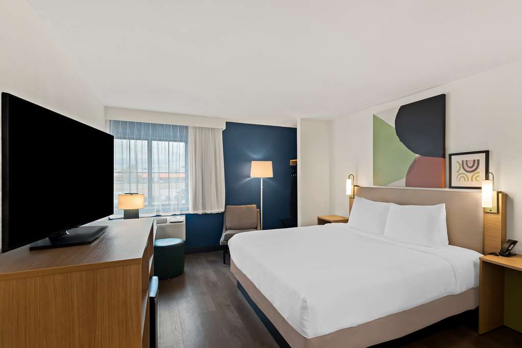 Guest room