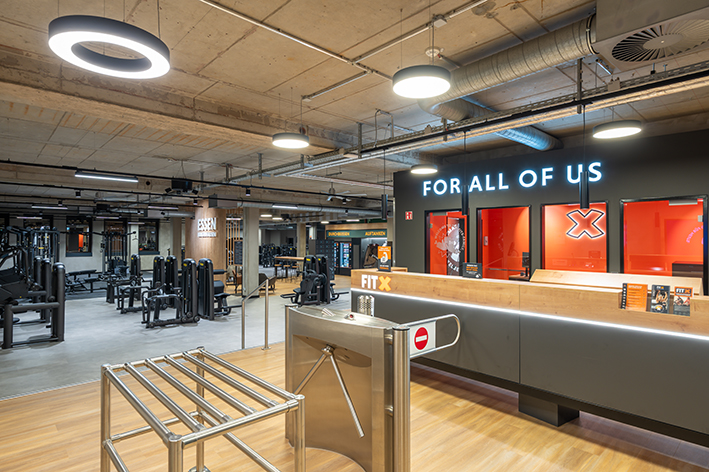 Bild 2 FitX Fitnessstudio in Essen