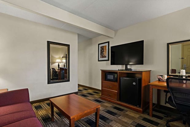 Images Best Western Windsor Suites