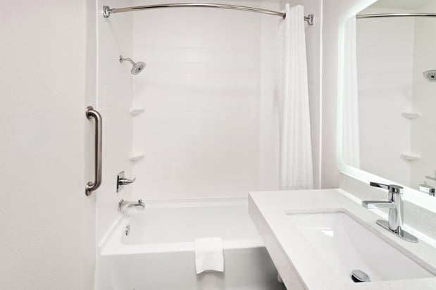 Images Candlewood Suites Harrisonburg by IHG