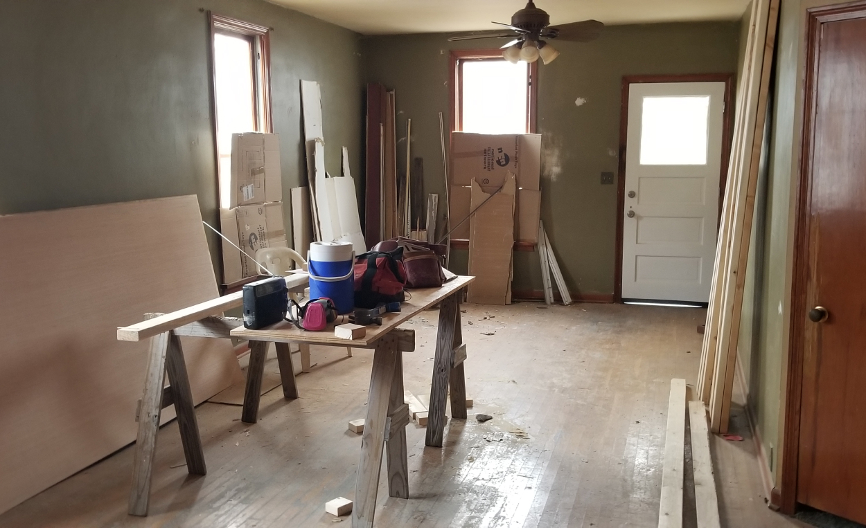 Call Charlie LLC Logo