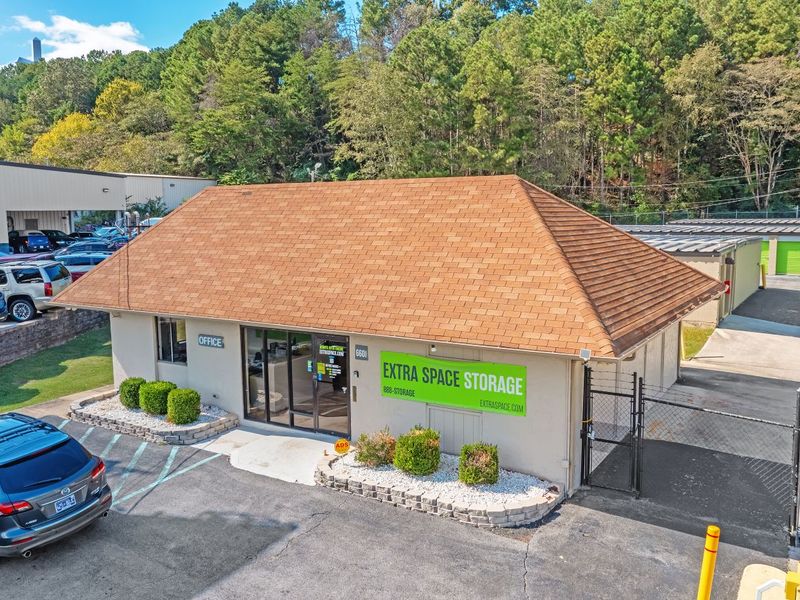 Alternate Beauty Image - Extra Space Storage at 6601 Lee Hwy, Chattanooga, TN 37421 