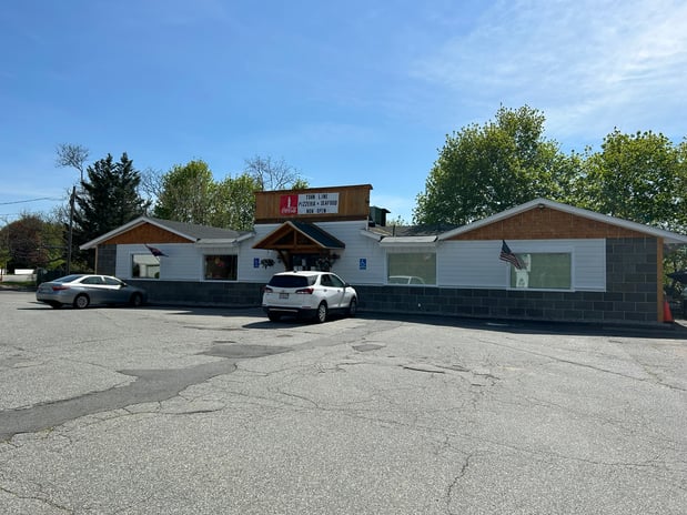 Images Townline Pizzeria Seafood/Harrison's Roast Beef