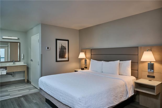 Images Hampton Inn and Suites Hermosa Beach