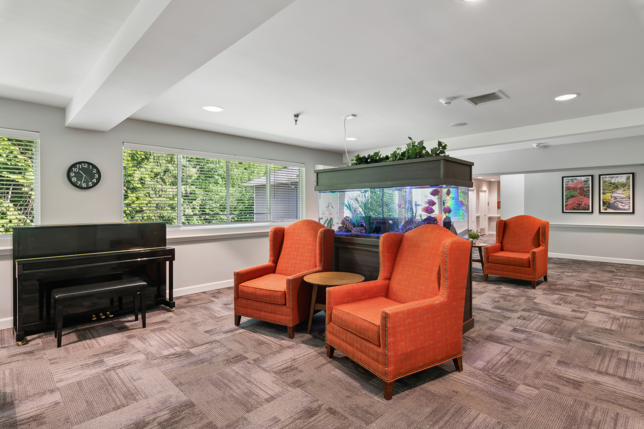 Cogir of Edmonds Image