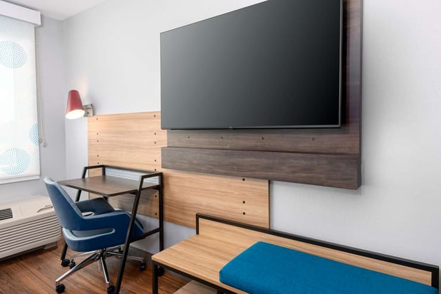 Images Tru by Hilton Wilmington