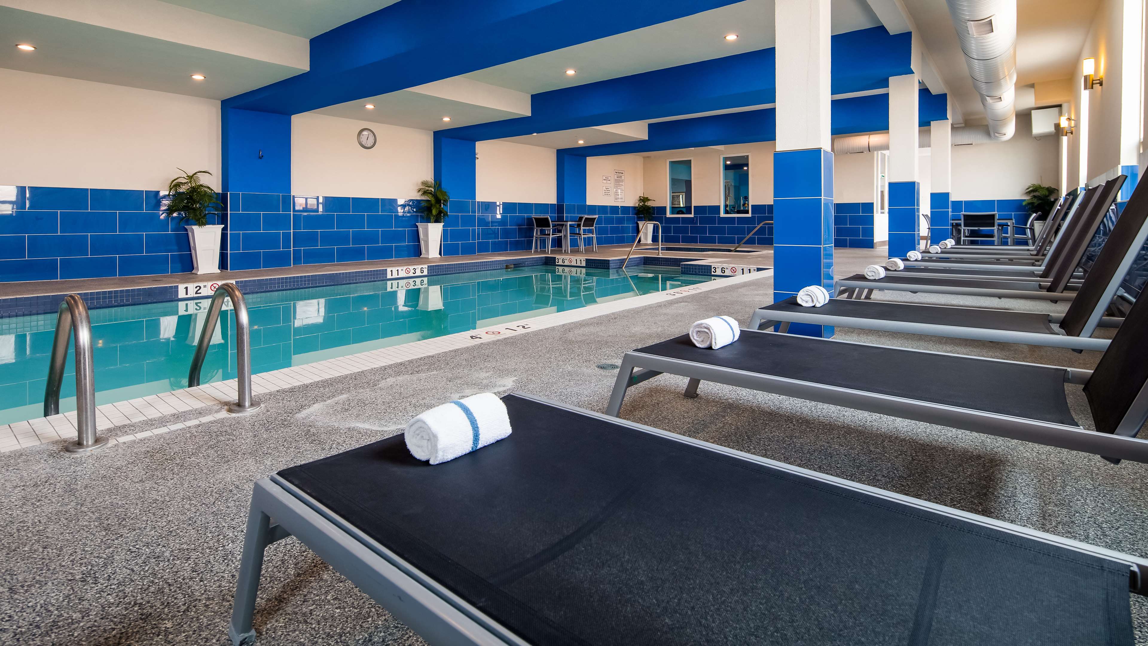 Best Western Plus Kindersley Hotel in Kindersley: Indoor Pool
