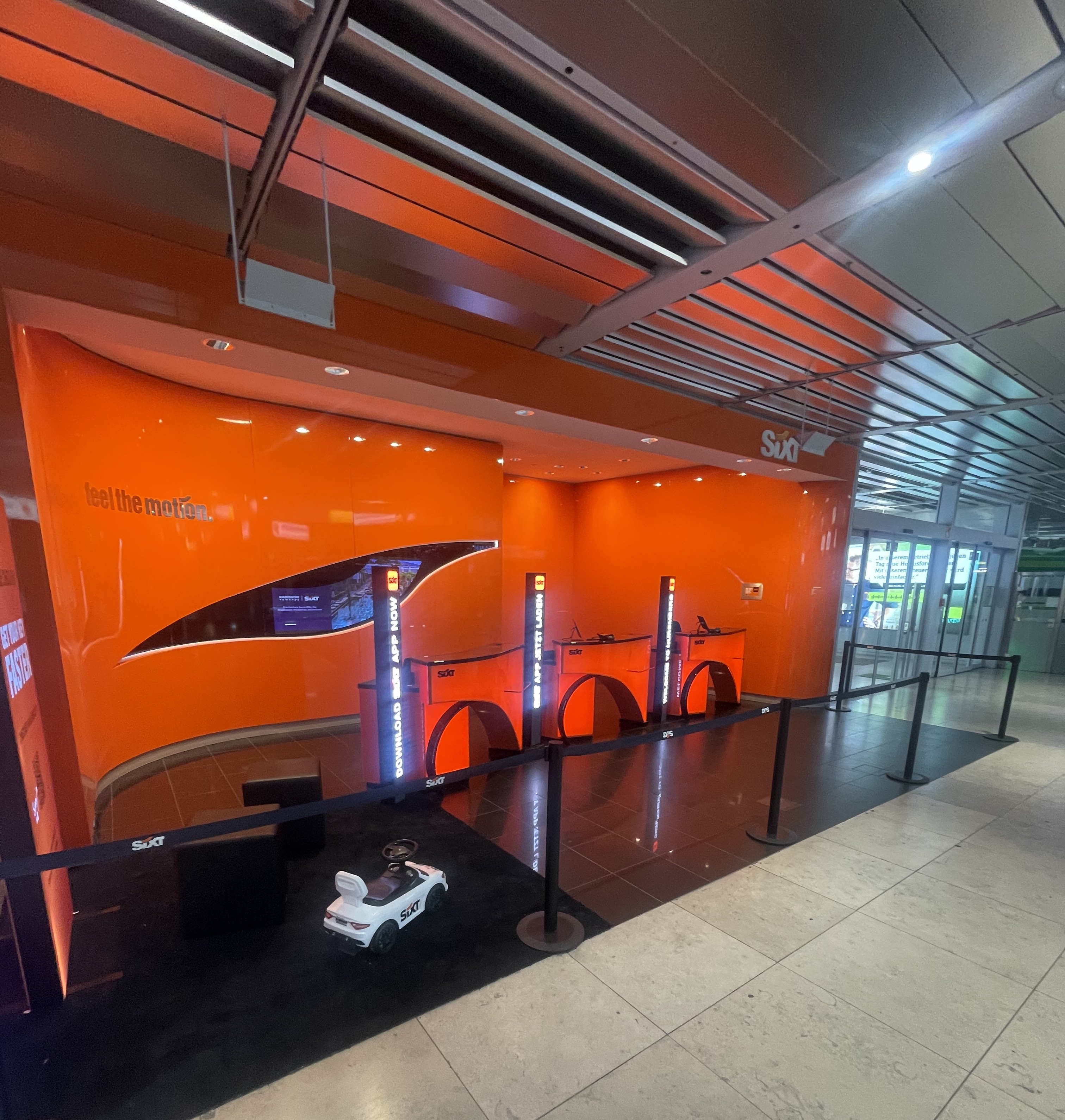 SIXT Autovermietung Nürnberg Flughafen, Flughafenstr./Mietwagenzentrum in Nürnberg