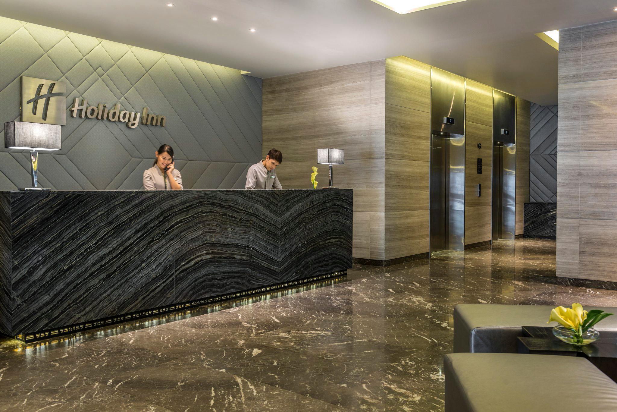 Holiday Inn Bangkok Sukhumvit by IHG