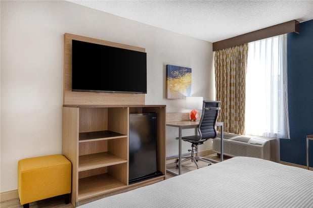 Images Best Western Greensboro Coliseum Inn