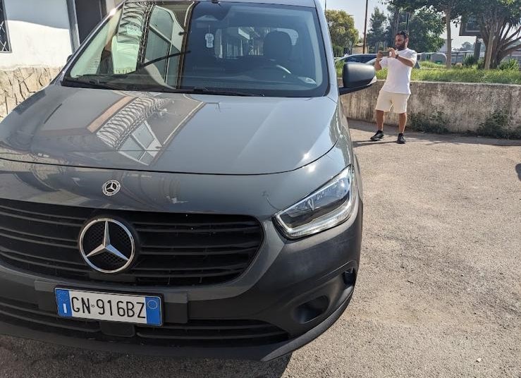 Images Masicar Noleggio Auto e Furgoni Napoli