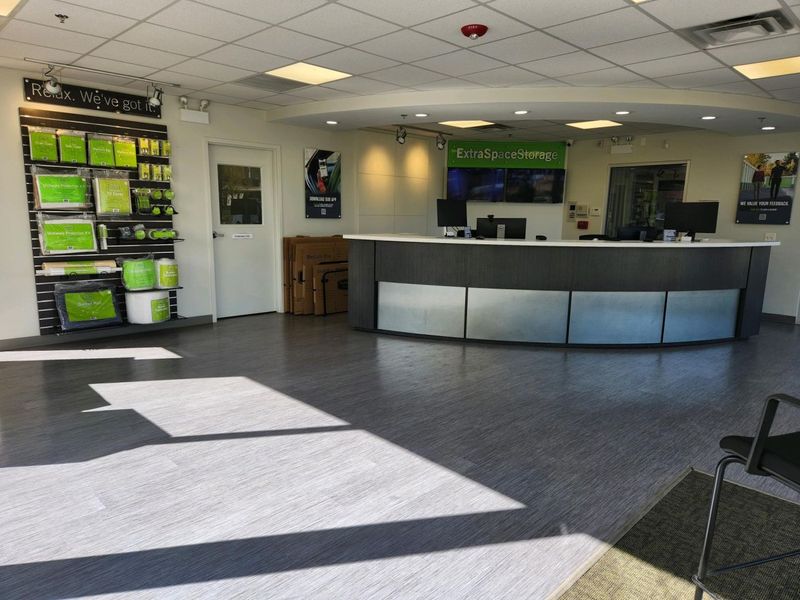 Images Extra Space Storage